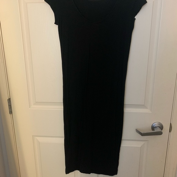 Black dress - Picture 2 of 3